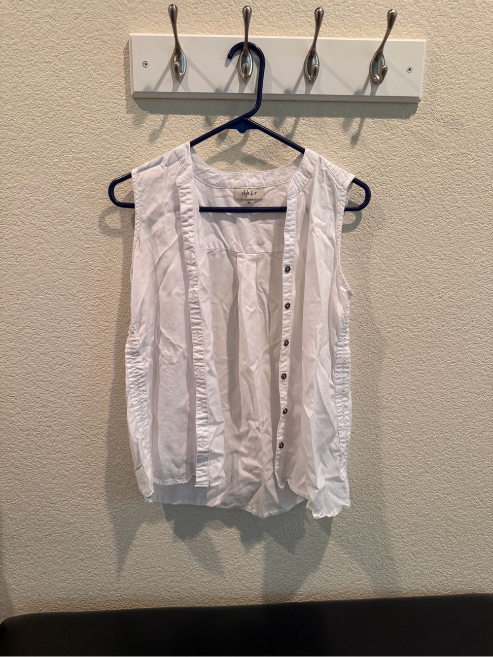 Style & Co. White Sleeveless Button-Front Camisole